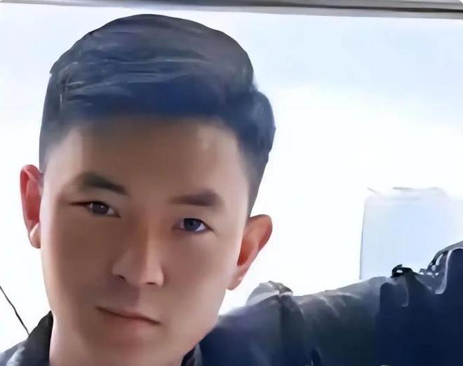 近况曝光！摆摊卖甜品想踏出重生第一步麻将胡了游戏“重庆姐弟坠亡案”妈妈(图7)