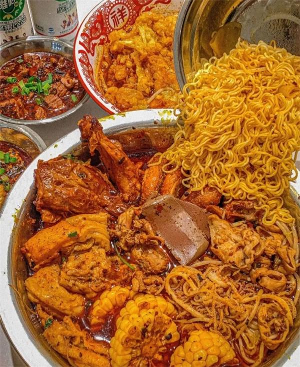 隐藏在福州的正宗成都味道麻将胡了试玩南北桥冒烤鸭(图2)